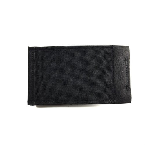Die Ten-Speed M4 Mag Pouch bietet Platz für bis zu drei M4 Magazine und kombiniert Leichtigkeit mit hoher Haltbarkeit dank des Helium Whisper® Systems.