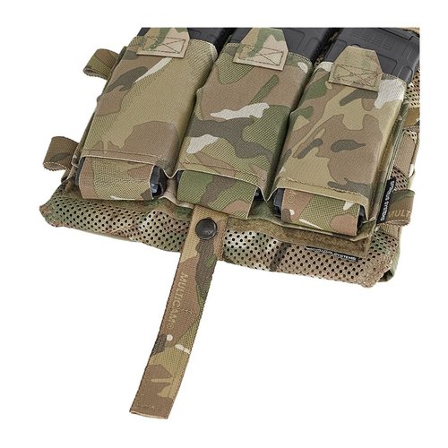 Der OTB Placard 5.56 x 45 bietet sicheren Halt für Magazine, passt sich flexibel an verschiedene Ausrüstungen an und ist ideal für Überwasseroperationen.