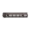 Das Daniel Defense RIS III Rail System bietet eine leichte, robuste Aluminiumkonstruktion, M-LOK-Anschlusspunkte und eine bewährte free-floating Barrel Design für optimale Präzision.