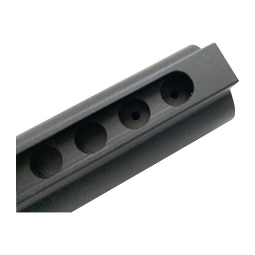 Die RE5F ist eine 9-stufige .308 AR Receiver Extension aus 7075 Aluminium, kompatibel mit Vltor A5, bietet ergonomisches Design und zusätzliche Ablauflöcher.