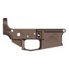 Der Aero Precision M4E1 Stripped Lower Receiver bietet die Stärke eines gefrästen Empfängers, eine universelle Passform und praktische Features für dein AR-15.