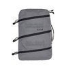 Die Delta Bag ist eine kompakte, tragbare Medic-Tasche mit drei Fächern für schnellen Zugriff, einem Clamshell-Design und vielseitigen Befestigungsmöglichkeiten.