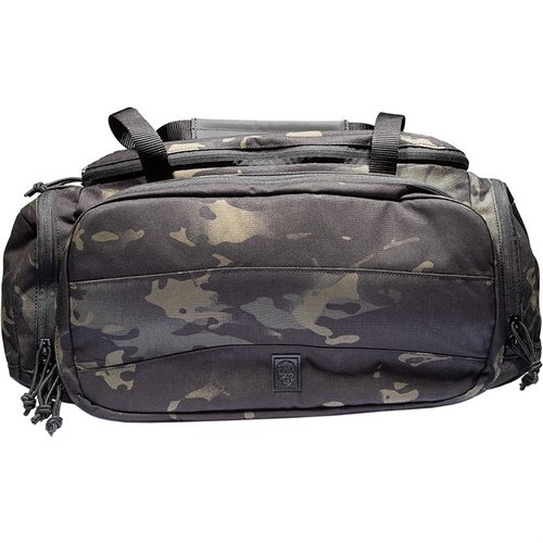 Die Grey Ghost Gear™ Range Bag bietet viel Stauraum, eine praktische Arbeitsfläche, verstellbare Tragegurte und magnetische Halterungen für deine Ausrüstung.