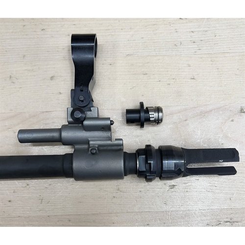 Der FN SCAR DiSCARder ermöglicht dir eine sichere Nutzung verschiedener Munitionen, toollose Installation und Anpassung sowie reduzierte Rückstoß- und Mündungserhebung.