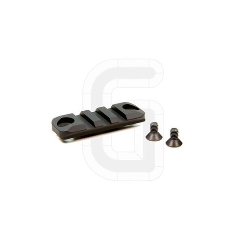 Die HK SMR Accessory Rails von Geissele bieten eine stabile Basis für deine 1913 Picatinny Zubehörteile, gefertigt aus milspec-anodisiertem Aluminium.