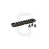 Die HK SMR 3-Hole 7-Slot Accessory Rail von Geissele ermöglicht dir die flexible Montage von 1913 Picatinny Zubehör und ist aus milspec-anodisiertem Aluminium gefertigt.