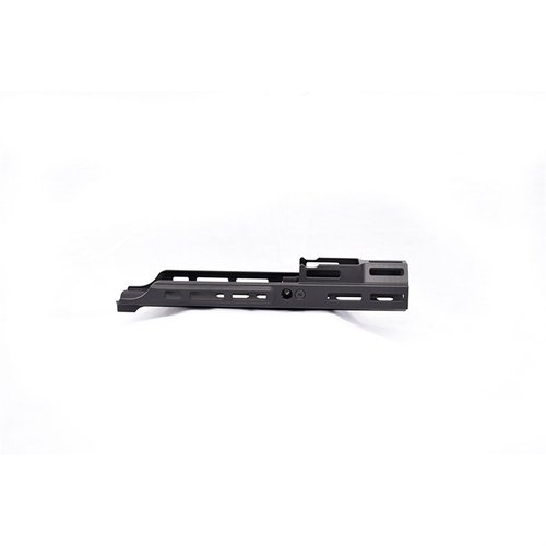 Verbessere deine FN SCAR MK17 mit den SCAR MREX MARK II M-LOK Handguards aus 6061-T6 Aluminium, die zahlreiche M-LOK Slots für Zubehör bieten.