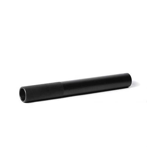 Die SMX6 Muzzle Extension für Stribog SP9 verlängert den Mündungsbereich um 6 Zoll, schützt deine Hände und Arme und bietet einen rutschfesten Griff für einfache Handhabung.