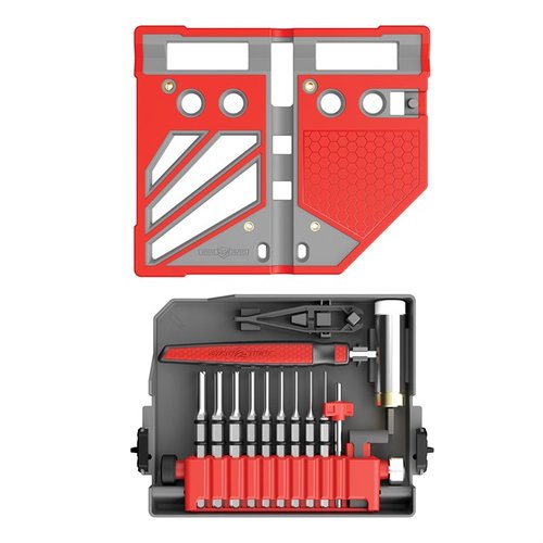 Das MASTER BENCH BLOCK PRO KIT von REAL AVID bietet 18 gehärtete Stahlstempel, einen ergonomischen Hammer, präzise Ausrichtung und praktische Smart-Block Clamps.