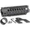 Der AR-15 Combat Rail T-Series Free Float Handguard bietet eine robuste Konstruktion, eine durchgehende obere Schiene und integrierte QD Sling-Sockets für maximale Flexibilität.