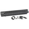 Der AR-15 Combat Rail T-Series Handguard bietet eine robuste 6061 Aluminium-Konstruktion, MIL-STD 1913 Picatinny Rails und eine lebenslange Garantie – alles 100% Made in USA!