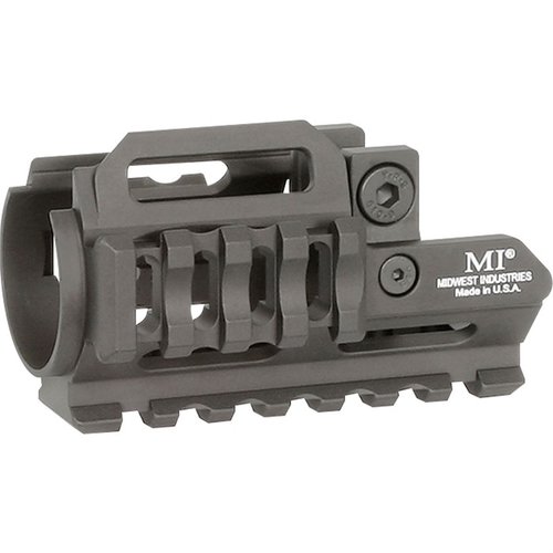 Der MP5K-TRI-RAIL Handguard bietet eine leichte, langlebige Konstruktion mit Tri-Rail für Zubehör, einfache Installation und zwei QD Sling Swivel Sockets.