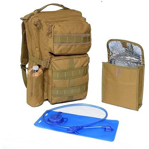 Der CACTUS JACK ARMORED TRANSPORT BACKPACK bietet anpassbaren Stauraum, MOLLE-Befestigungen, einen Hydration Bladder und Platz für eine 10" x 12" Panzerplatte.