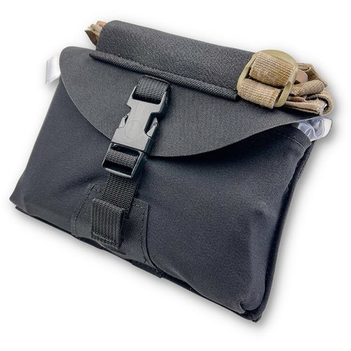 Die IFAS Individual First Aid System Pouch von GBRS Group ist MOLLE-kompatibel, leicht, mit integriertem Tourniquet-Halter und bietet schnellen Zugriff auf Deine medizinische Ausrüstung.