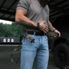 Der V3 INNER BELT von GBRS GROUP bietet eine bequeme, nicht-metallische EDC-Gürteloption mit stabiler Scuba-Webbing-Oberfläche für IWB Holster.