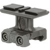 Der MK2 ACRO Aimpoint Mount bietet präzise Leistung, langlebige Materialien und eine einfache Montage für optimale Zuverlässigkeit und Stil beim Schießen.