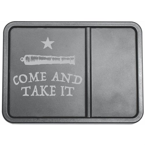 Die MISSION FIRST TACTICAL Dump Trays bieten einen praktischen Platz für deine EDC-Artikel, sind kratzfest, leicht zu reinigen und haben rutschfeste Pads.