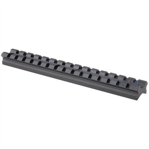 Die leichte, extra-lange S&W M-41 Scope Mount ermöglicht präzise Augenabstände für jeden Schützen und passt auf werkseitig gebohrte und gewindete Läufe.