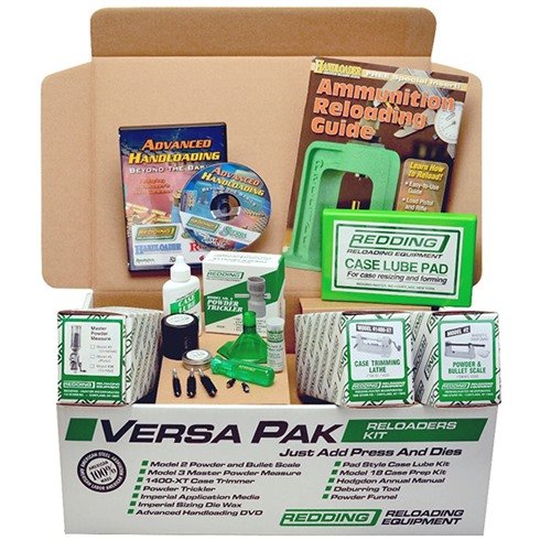 Der VERSA PAK PRO von REDDING bietet dir präzises Nachladen mit dem Modell 2400 Case Trimming Lathe und dem Match Grade 3BR Powder Measure für optimale Ergebnisse.