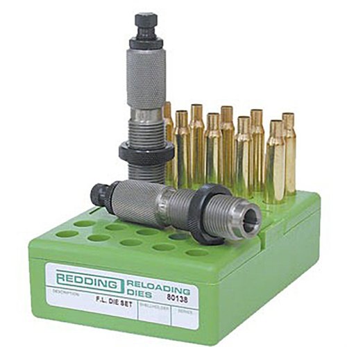 Die Redding FL Die Sets bieten dir eine vollständige Größe (FL) und eine Standard Seating Die für präzises Nachladen der 458 SOCOM Munition.