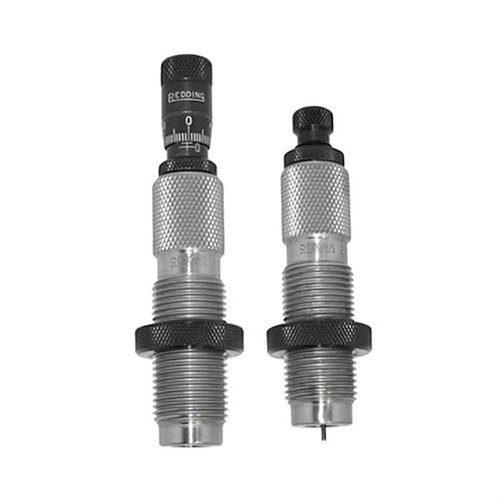 Die PREMIUM FULL LENGTH DIE SETS von REDDING bieten dir präzise Ergebnisse mit einem Carbide Size Button und einem Bullet Seating Micrometer für optimale Genauigkeit.