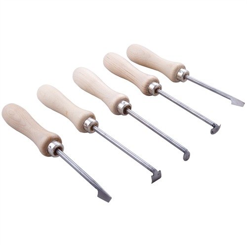 Die STOCK INLETTING TOOLS von ROYAL ARMS ermöglichen präzises Arbeiten in engen Bereichen, sind aus 1095 Carbonstahl gefertigt und bieten einen komfortablen Griff.