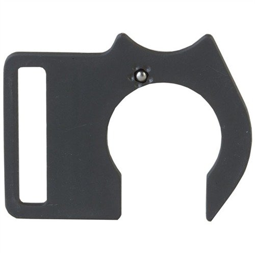 Der SCATTERGUN TECHNOLOGIES Remington Left Side Sling Mount sorgt für eine bequeme Tragweise, hält den Abzugsschutz griffbereit und passt unter den Magazinverschluss.