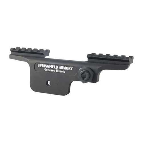 Die SCOPE MOUNT aus Aluminium für die M1A 4TH GEN bietet eine robuste und präzise Montage für dein .308-Gewehr, ideal für optimale Zielgenauigkeit.