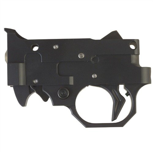 Der RUGER® 10/22® TRIGGER GUARD 2000 bietet ein CNC-gefrästes Gehäuse für einen präzisen, konstanten Abzug mit verbesserten Komponenten und einfacher Montage.