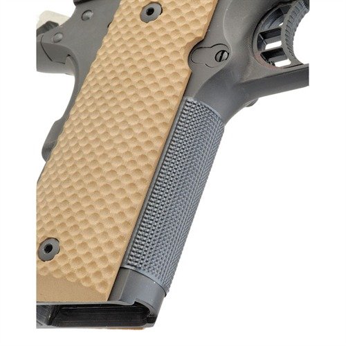 Verbessere den Grip deiner 1911 Auto in Minuten mit dem Wilson Checkered Front Strap – einfach anbringen, keine Anpassungen nötig!