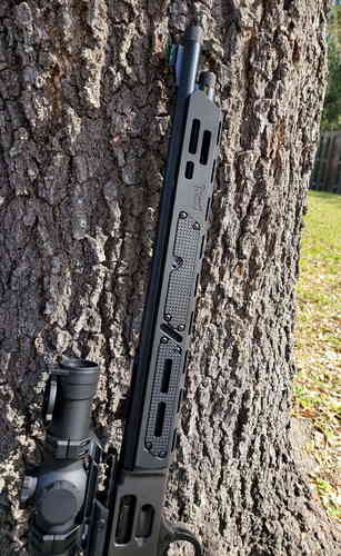 Der Chisel Machining Aluminium Handguard für Henry Lever Gun bietet 4 anpassbare Panels, ist extrem robust und einfach zu installieren – der beste Handguard auf dem Markt!